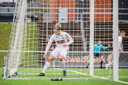 Häckens William Nilsson efter 2-1 målet