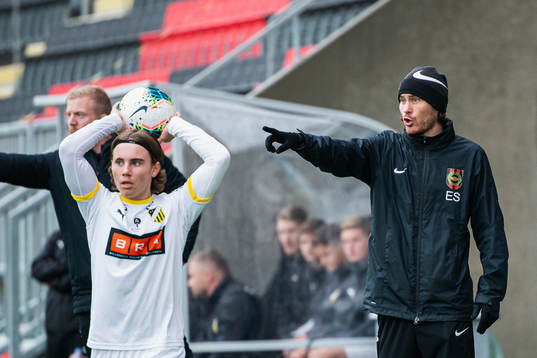 Brommapojkarnas tränare Emil Spångberg