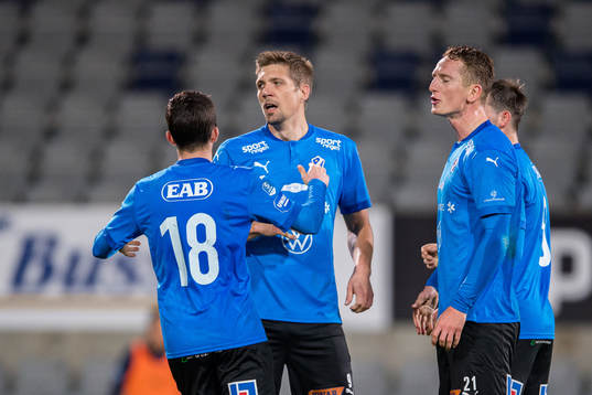 Halmstads Mikael Boman jublar med Emil Tot Wikström