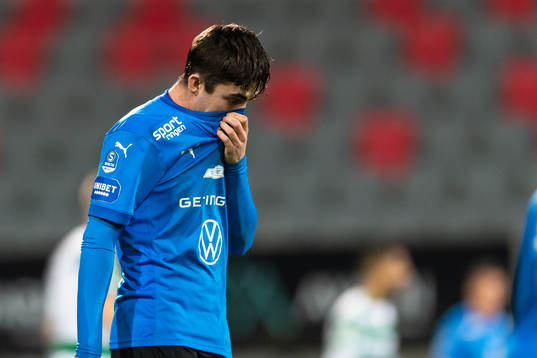 Halmstads Emil Tot Wikström deppar