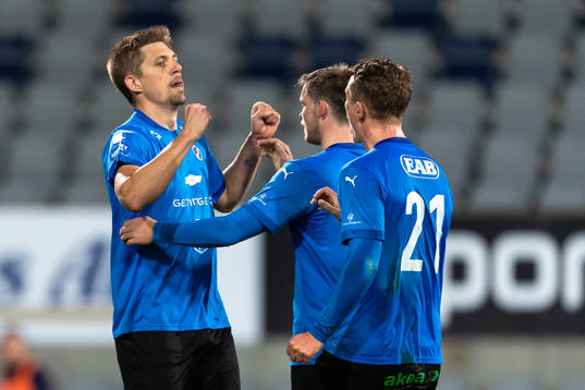 Halmstads Mikael Boman jublar