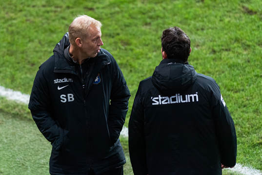 Örgrytes tränare Sören Börjesson och tränare Miguel