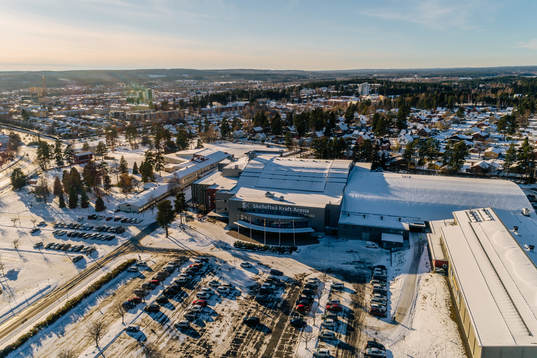 Flygbild över Skellefteå Kraft Arena exteriört före