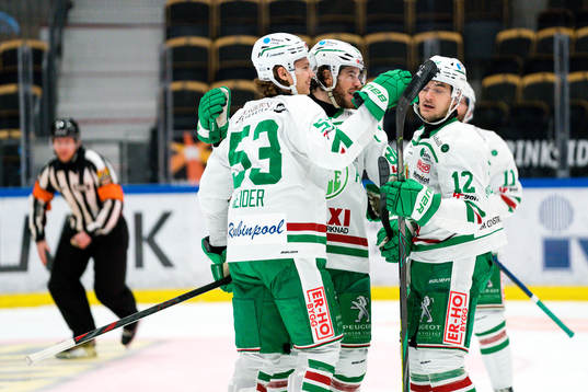 Rögles Moritz Seider jublar