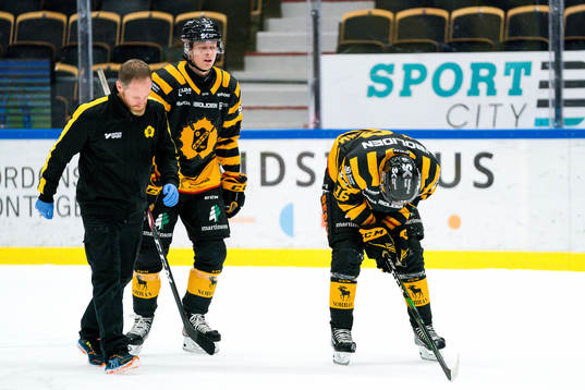 Skellefteås Linus Lindström har ont