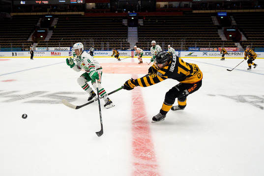 Skellefteås Linus Lindström och Rögles Samuel Johannesson