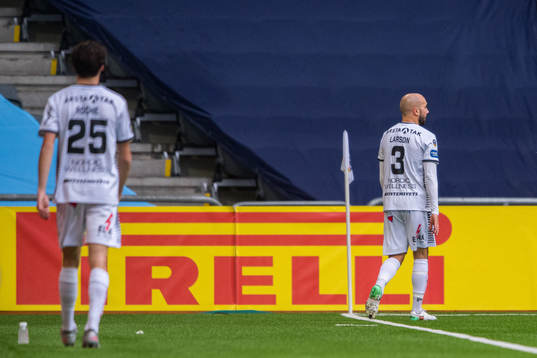 Sirius Jamie Roche och Karl Larson bytas ut
