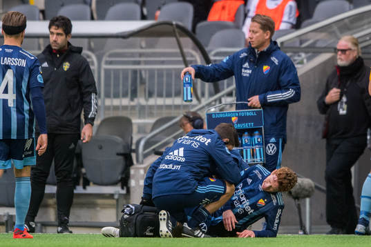 Djurgårdens Aslak Witry får vård