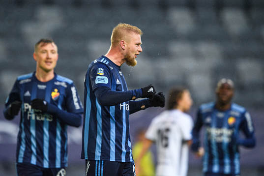 Djurgårdens Kalle Holmberg jublar