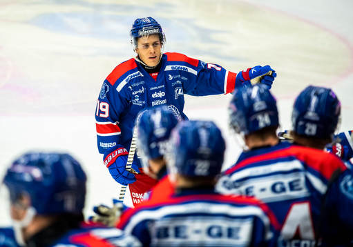 Oskarshamns Tyler Kelleher jublar