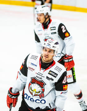 Malmö Redhawks Jesper Jensen Aabo och Lars Bryggman deppar