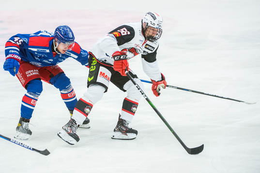 Oskarshamns Jan Ordos och Malmö Redhawks Anton Olsson