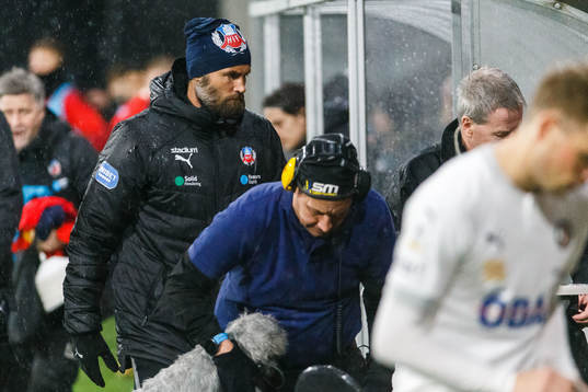 Helsingborgs tränare Olof Mellberg deppar