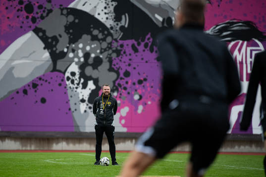 Manager Jimmy Thelin