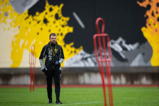 Manager Jimmy Thelin