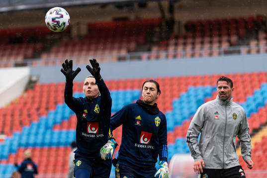 Goalkeeper Jennifer Falk