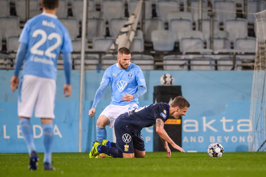 IFK Göteborg Pontus Wernbloom och Malmö FFs Lasse Nielsen