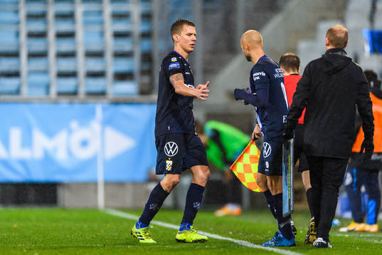 IFK Göteborg Pontus Wernbloom byter med Robin Söder