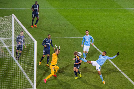 Malmö FFs Isaac Kiese Thelin oroar mot IFK Göteborg