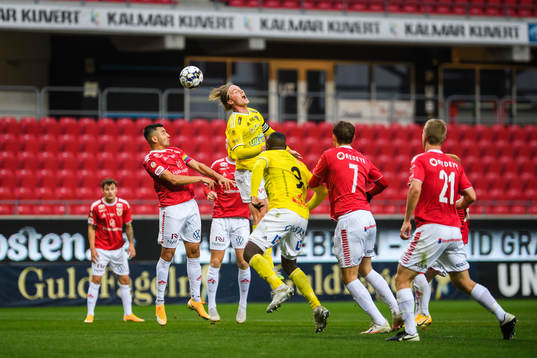 Kalmars Emin Nouri och Falkenbergs Carl Johansson