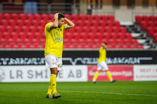 Falkenbergs Edi Sylisufaj deppar