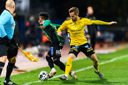 Varbergs Adama Fofana och Elfsborgs Rasmus Alm