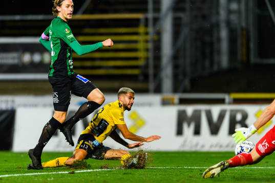 Elfsborgs Rami Kaib och Varbergs Joakim Lindner