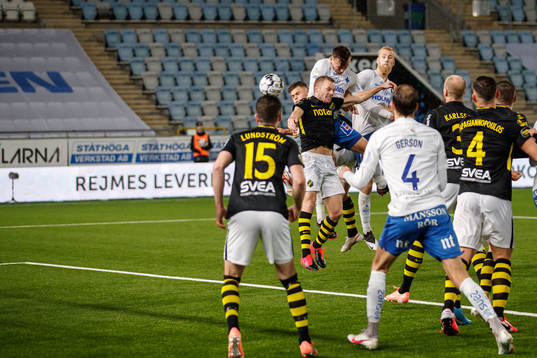 s Sebastian Larsson