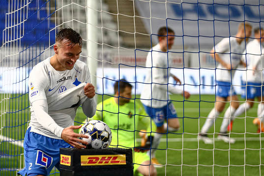 IFK Norrköpings Henrik Castegren jublar