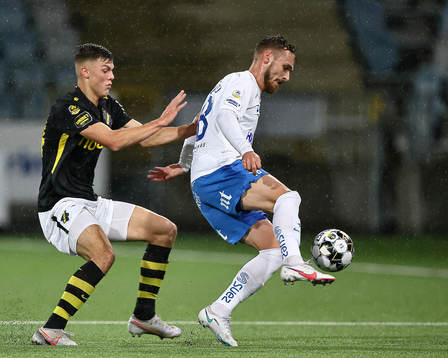 s Erik Ring och IFK Norrköpings Linus Wahlqvist