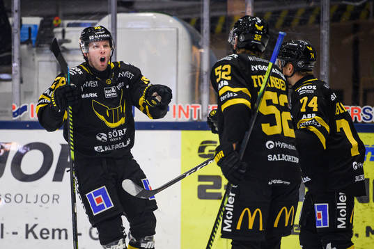 Västerås Lukas Zetterberg jublar