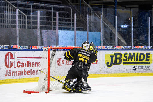 Västerås målvakt Jesper Myrenberg deppar