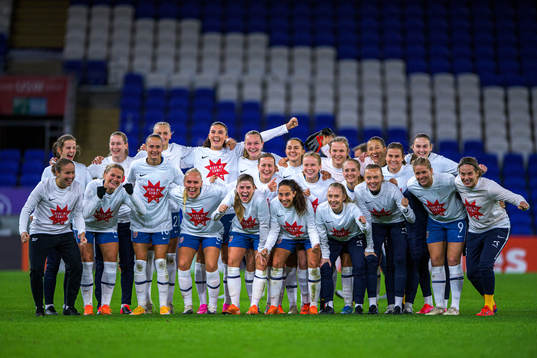 Bläddra bland fler bilder av Football, UEFA Women's Euro Qualifier, Wales - Norway