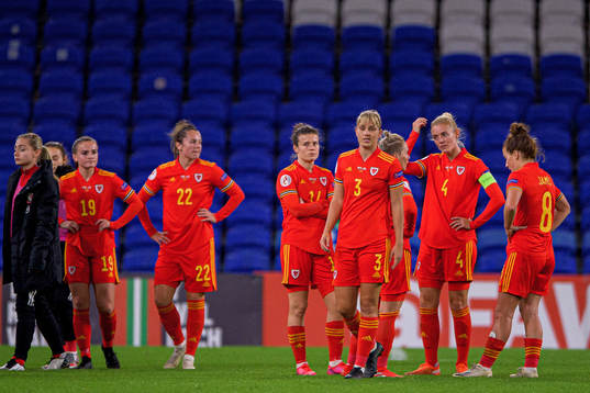 Players of Wales look dejected