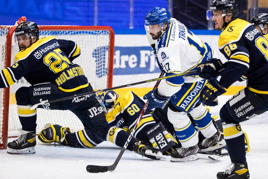 s Axel Holmström och Leksands Daniel Olsson Trkulja