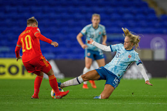 Jess Fishlock of Wales and Amalie Vevle Eikeland of Norway