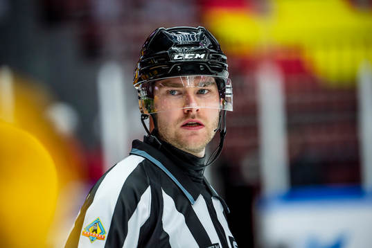Linjedomaren Andréas Svensson