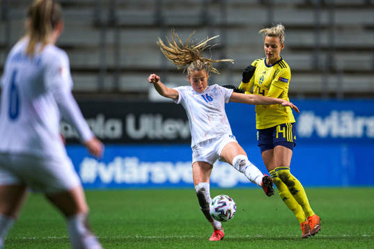 Elín Metta Jensen of Iceland and Nathalie Björn of Sweden