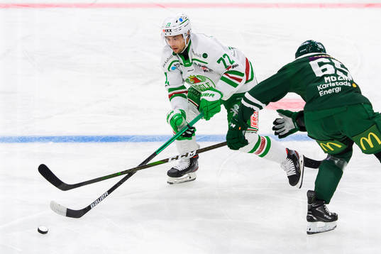 Rögles Daniel Zaar och Färjestads Vojtech Mozik