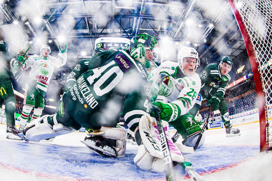 Färjestads målvakt Henrik Haukeland, och Joakim Nygård