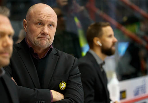 Brynäs tränare Peter Andersson deppar