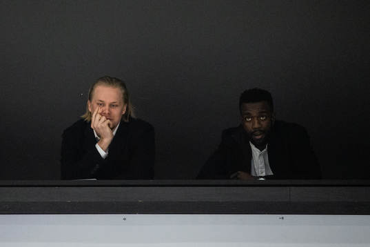 Örebros Rodrigo Abols och Daniel Muzito Bagenda  på