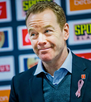 Örebros tränare Niklas Eriksson är glad på