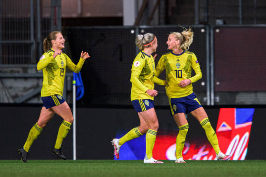 Anna Anvegård , Hanna Glas and Sofia Jakobsson of Sweden