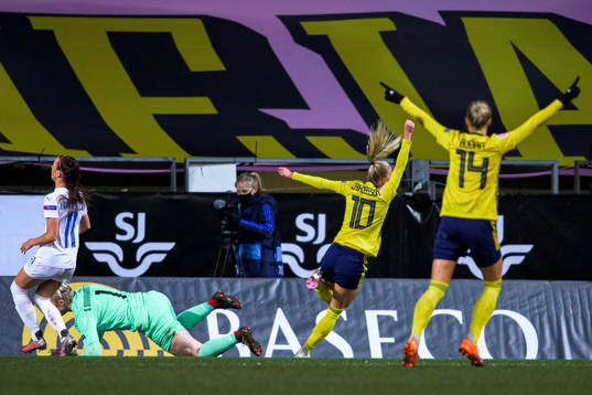 Sofia Jakobsson of Sweden celebrates the 1-0 goal behind