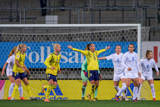 Kosovare Asllani of Sweden reacts