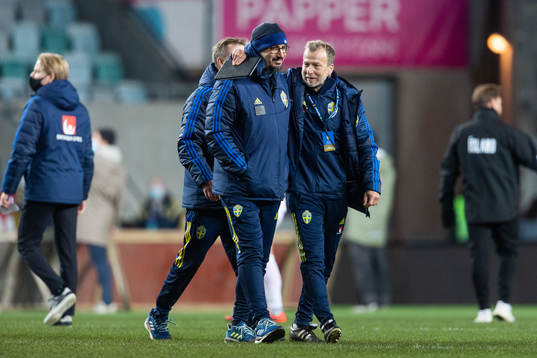 Medical doctor Houman Ebrahimi of Sweden celebrates