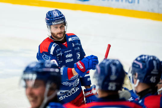 Oskarshamns Kim Rosdahl jublar