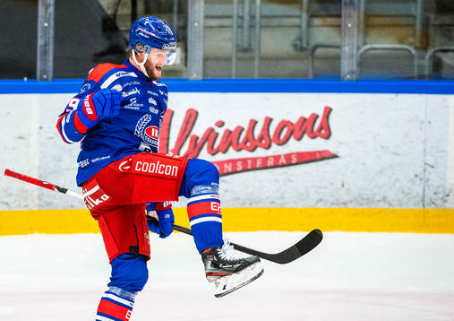Oskarshamns Kim Rosdahl jublar