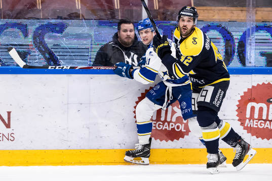 s Niklas Arell